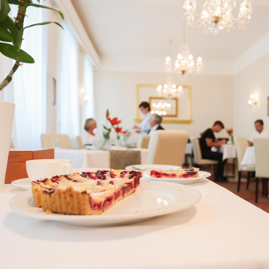 ברנו Hotel Kozak מראה חיצוני תמונה