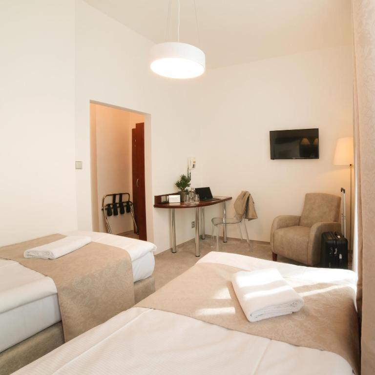 ברנו Hotel Kozak מראה חיצוני תמונה