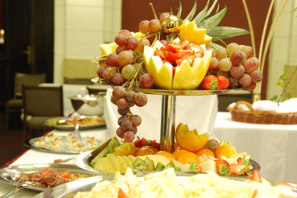 ברנו Hotel Kozak מראה חיצוני תמונה