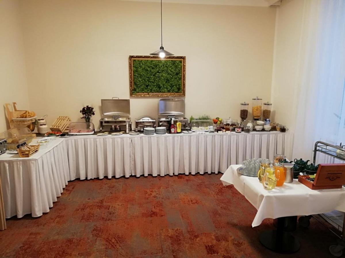 ברנו Hotel Kozak מראה חיצוני תמונה