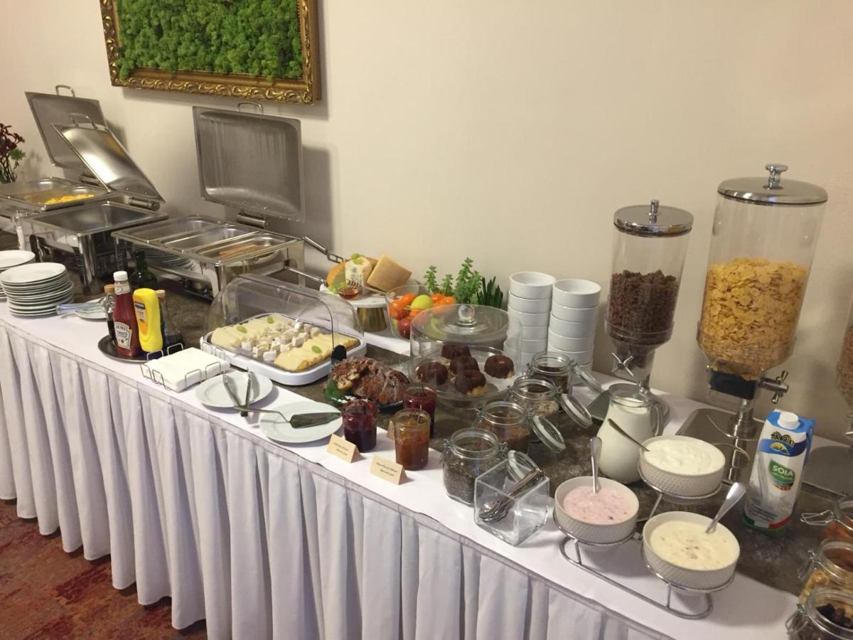 ברנו Hotel Kozak מראה חיצוני תמונה
